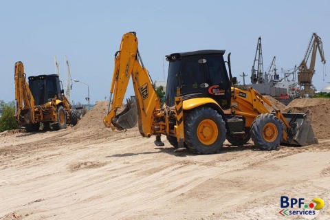 เช่ารถJCBรายวัน ชลบุรี